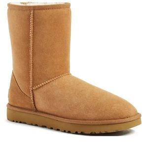 Ugg Ladies Classic Short II